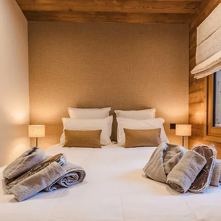シャレー Luxury With Private & Wellness Area メジェーヴ