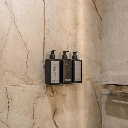 Luxury With Private & Wellness Area メジェーヴ