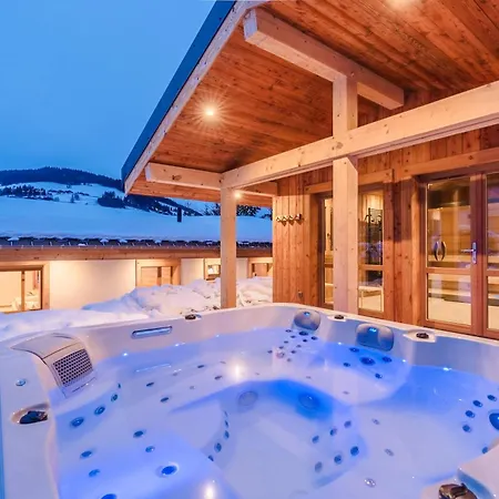 シャレー Luxury With Private & Wellness Area メジェーヴ
