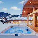 Luxury With Private & Wellness Area *