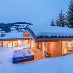 Luxury With Private & Wellness Area Chalet Megeve