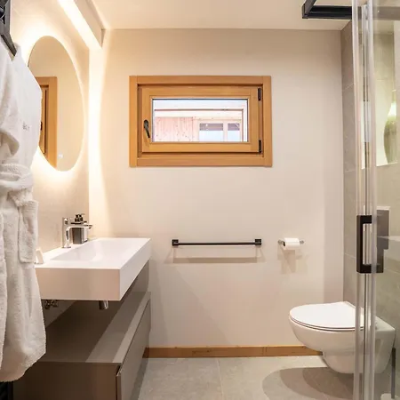 Luxury With Private & Wellness Area