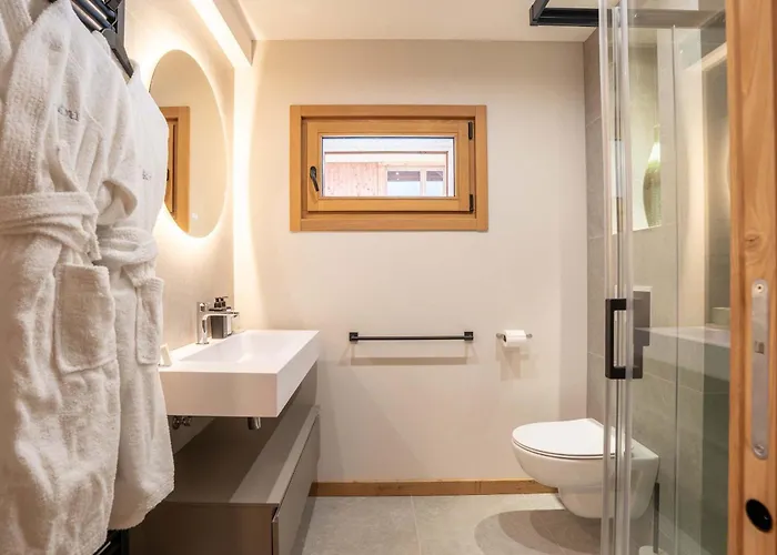 Luxury With Private & Wellness Area